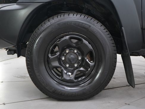 Used 2012 Toyota Tacoma 4x4 Double Cab image 26