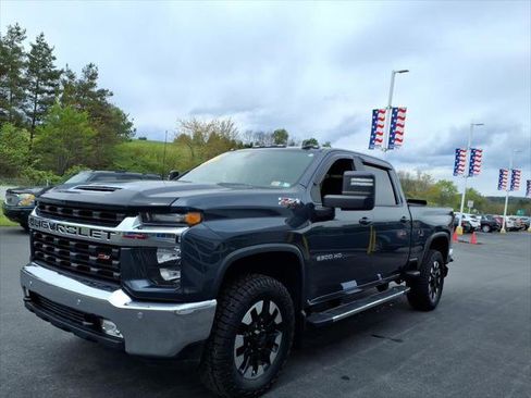 Used 2020 Chevrolet Silverado 2500 LT w/ All Star Edition AWD/4WD image 4