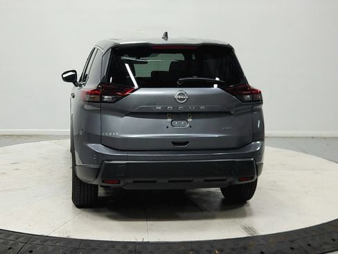 Used 2025 Nissan Rogue S AWD/4WD image 7