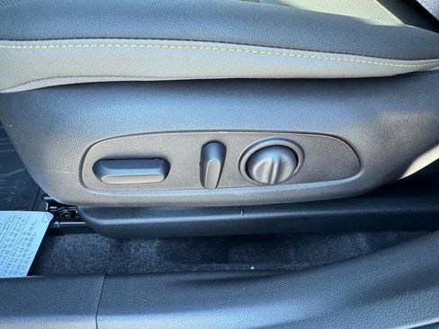 New 2026 Chevrolet Trax ACTIV w/ Sunroof Package image 11