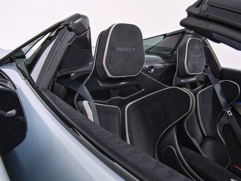 Used 2022 McLaren 765LT RWD image 34
