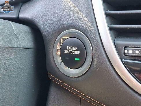 Used 2020 Chevrolet Trax LT w/ LT Convenience Package image 22