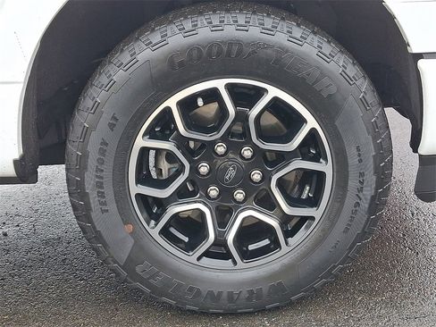 Used 2022 Ford F150 XLT w/ Equipment Group 302A High image 9