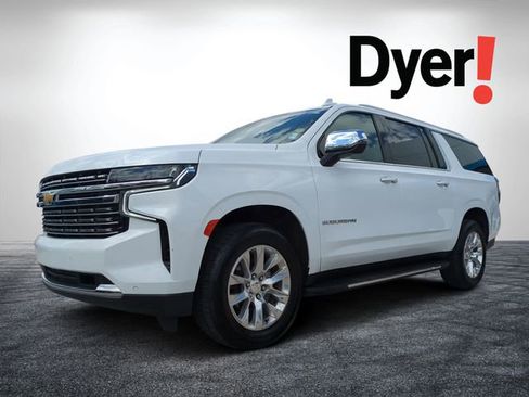 Used 2023 Chevrolet Suburban Premier image 8