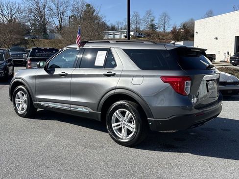 Used 2024 Ford Explorer XLT image 8