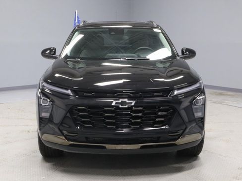 Used 2025 Chevrolet Trax ACTIV w/ Sunroof Package image 5