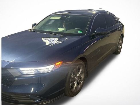 Used 2024 Honda Accord EX image 2