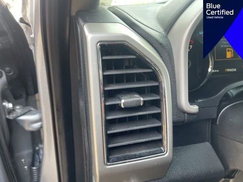 Certified 2020 Ford F150 Lariat image 30