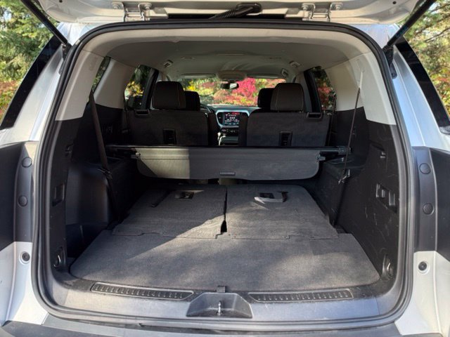 Used 2020 GMC Acadia SLE FWD image 33