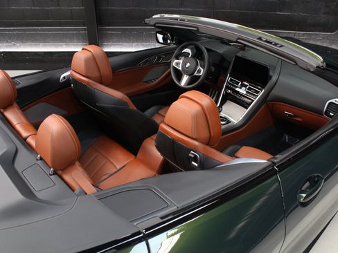 Used 2026 BMW 840i xDrive Convertible w/ Comfort Seating Package AWD/4WD image 56