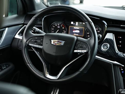 Used 2024 Cadillac XT6 Premium Luxury w/ Technology Package image 29