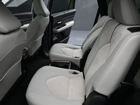 Certified 2026 Toyota Grand Highlander MAX Platinum image 22