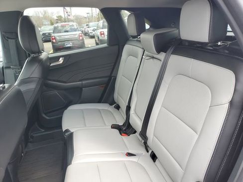 Certified 2023 Ford Escape Platinum image 27