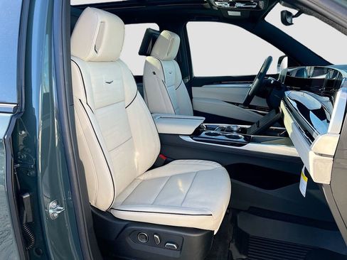 New 2026 Cadillac Escalade Sport w/ Touring Package image 37