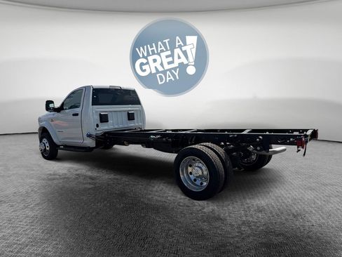 New 2026 RAM 5500 4x4 Regular Cab image 6
