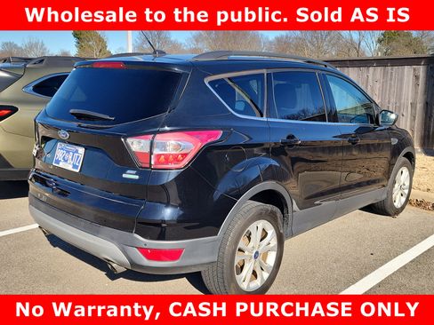 Used 2017 Ford Escape SE w/ Equipment Group 201A image 7