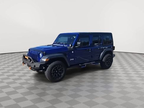 Used 2018 Jeep Wrangler Unlimited Sport S image 4