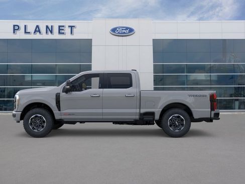 New 2026 Ford F250 Platinum image 3