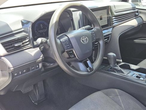 Used 2025 Toyota Camry LE FWD image 13
