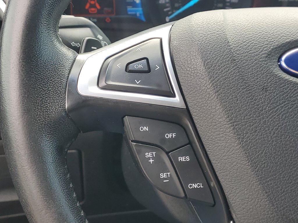 Used 2016 Ford Edge SEL w/ Equipment Group 201A AWD/4WD image 19
