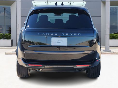New 2025 Land Rover Range Rover Long Wheelbase SE image 6