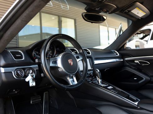 Certified 2015 Porsche Cayman GTS RWD image 4