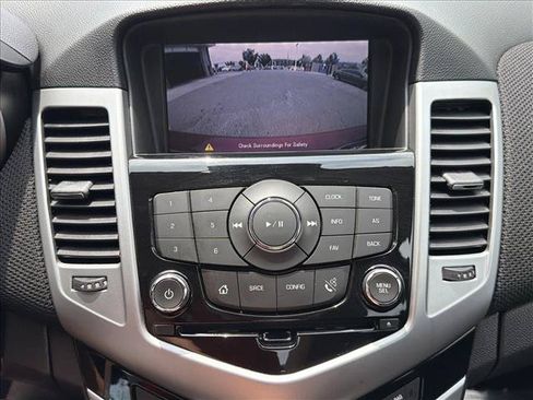 Used 2014 Chevrolet Cruze LT FWD image 20