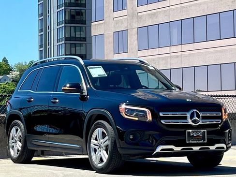Certified 2023 Mercedes-Benz GLB 250 4MATIC image 1