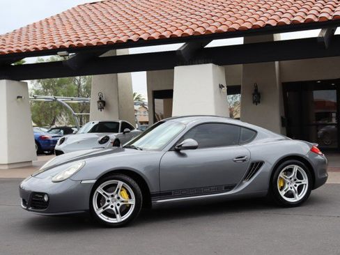 Used 2010 Porsche Cayman image 5