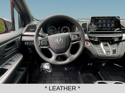 Used 2026 Honda Odyssey Sport-L image 8