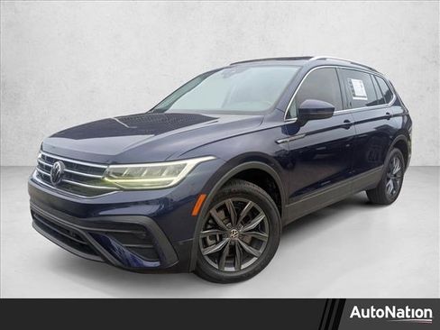 Used 2022 Volkswagen Tiguan SE image 1