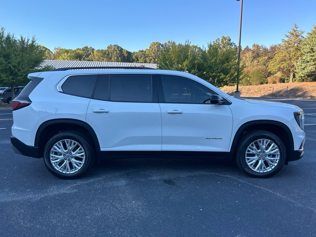 Used 2024 GMC Acadia Elevation FWD image 21