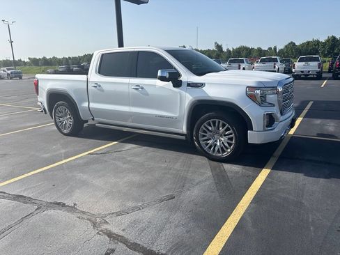 Used 2019 GMC Sierra 1500 Denali w/ Denali Ultimate Package AWD/4WD image 8
