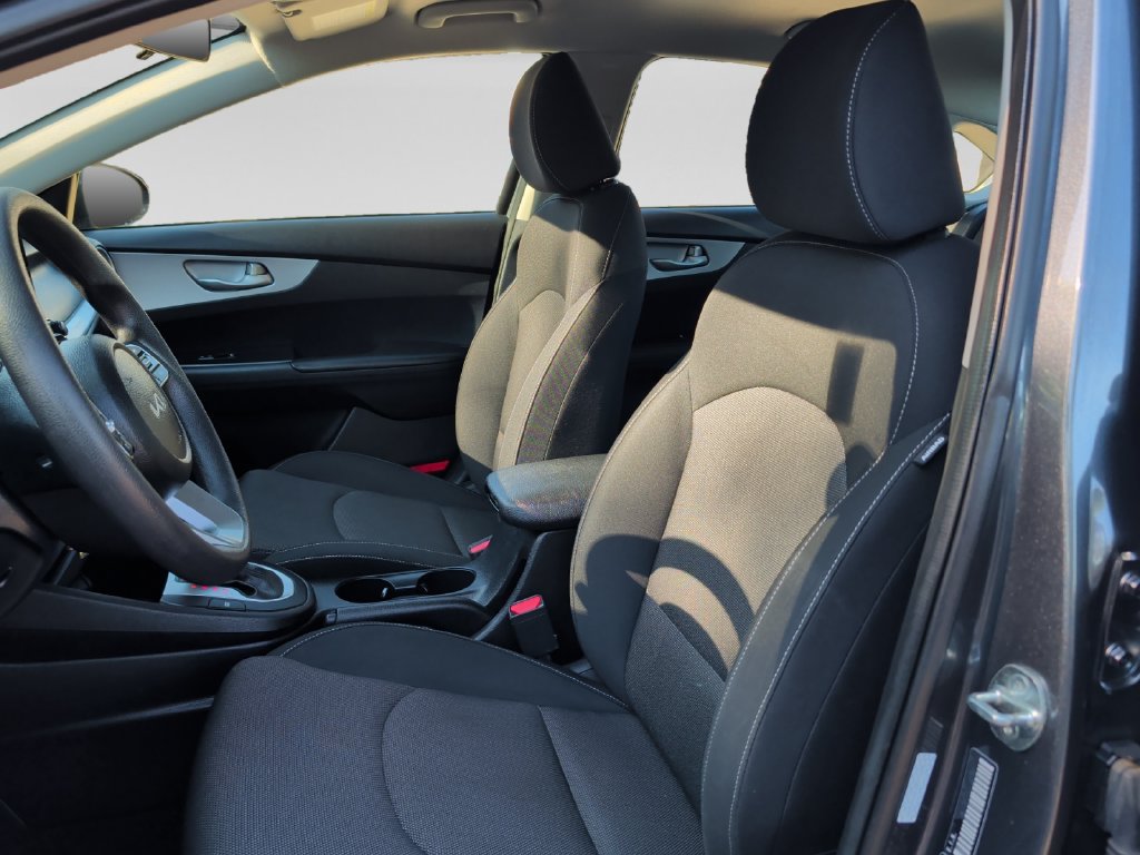 Used 2024 Kia Forte LXS FWD image 17
