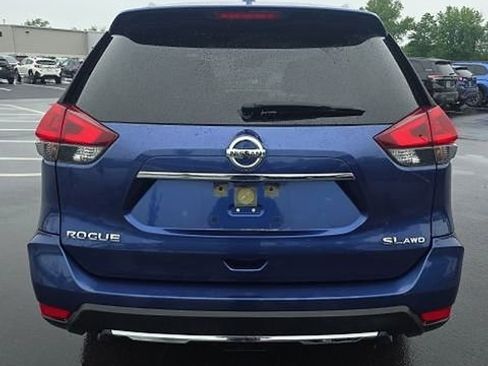 Used 2018 Nissan Rogue SL AWD/4WD image 5