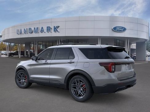 New 2026 Ford Explorer ST-Line w/ ST-Line Street Pack AWD/4WD image 4