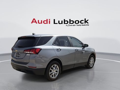 Used 2024 Chevrolet Equinox LS w/ LS Convenience Package image 8