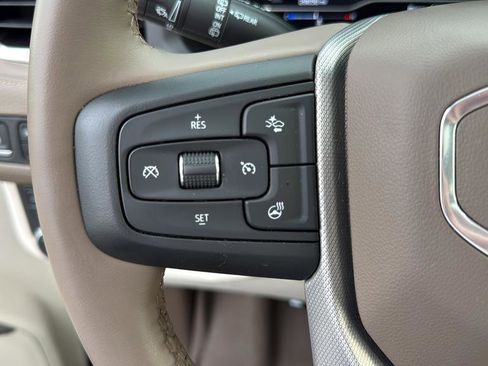Used 2023 GMC Yukon Denali AWD/4WD image 28