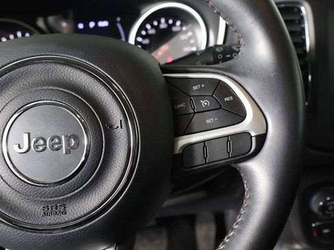 Used 2019 Jeep Compass Latitude image 38