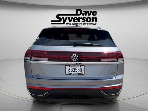 Used 2024 Volkswagen Atlas Cross Sport SE AWD/4WD image 6