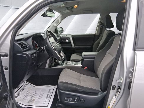 Used 2022 Toyota 4Runner SR5 image 10