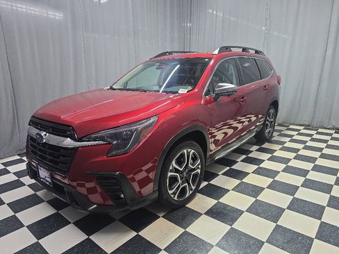 Used 2023 Subaru Ascent Limited w/ Technology Package AWD/4WD image 1