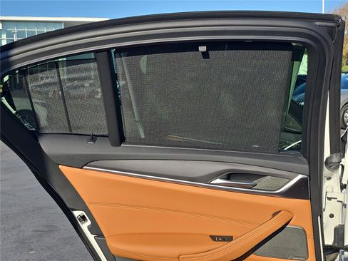 Used 2023 BMW 530i w/ Executive Package image 11