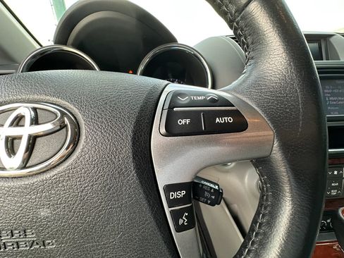 Used 2013 Toyota Highlander Limited AWD/4WD image 33
