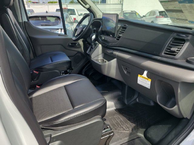 New 2026 Ford Transit 250 148 Medium Roof w/ Load Area Protection Package RWD image 20
