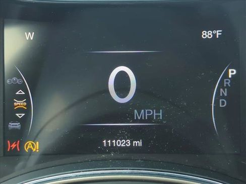 Used 2016 Jeep Grand Cherokee Limited RWD image 11