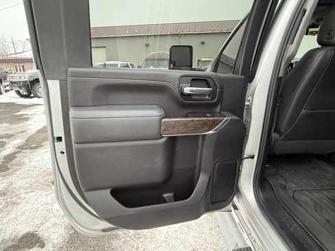 Used 2020 GMC Sierra 2500 Denali w/ Denali Ultimate Package image 22