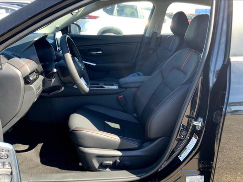 New 2025 Nissan Sentra SR w/ SR Premium Package image 10