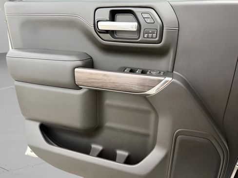 Used 2019 Chevrolet Silverado 1500 LTZ w/ LTZ Plus Package image 20