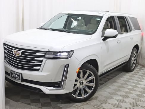 Used 2024 Cadillac Escalade Premium Luxury Platinum w/ Heavy-Duty Trailer Package image 6